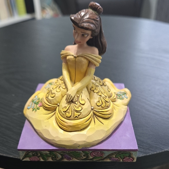 Jim Shore Belle Figurine - Picture 5 of 6
